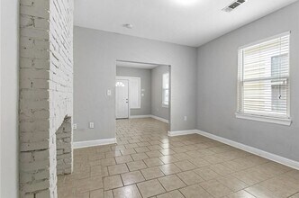 7933 Olive St in New Orleans, LA - Foto de edificio - Building Photo