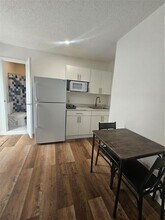 2001 NW 111th Terrace in Pembroke Pines, FL - Building Photo - Building Photo
