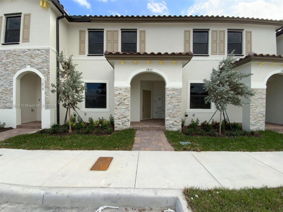 11822 SW 246th Ln in Homestead, FL - Building Photo