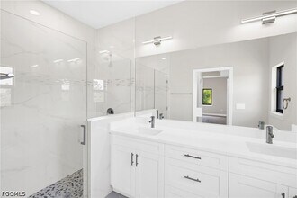 752 Breamer Ave S in Lehigh Acres, FL - Building Photo - Building Photo