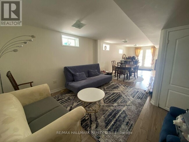 property at 15 Bingham St