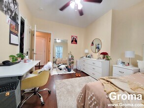 81 Hillside St, Unit 1 in Boston, MA - Foto de edificio - Building Photo