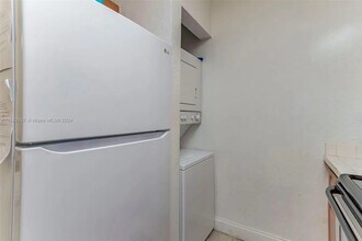 2646 Riverside Dr in Coral Springs, FL - Building Photo - Building Photo