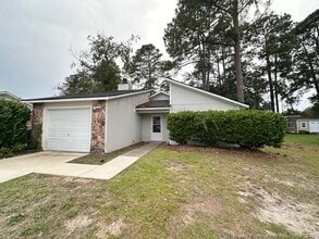 1128 Thornwood Pl in Fayetteville, NC - Building Photo - Building Photo