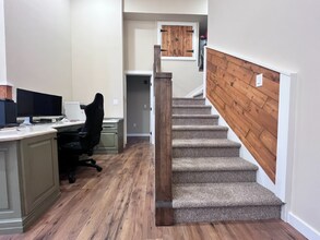 2614 Boston Post Rd in Guilford, CT - Building Photo - Building Photo