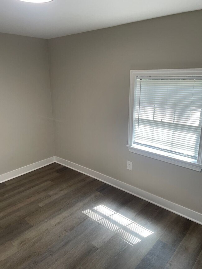 4001 Sheraton St in Winston-Salem, NC - Building Photo - Building Photo
