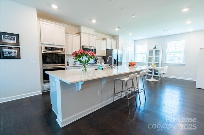 property at 7823 Reunion Row Dr