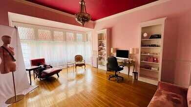 351 Beacon St, Unit 6 in Boston, MA - Building Photo - Building Photo