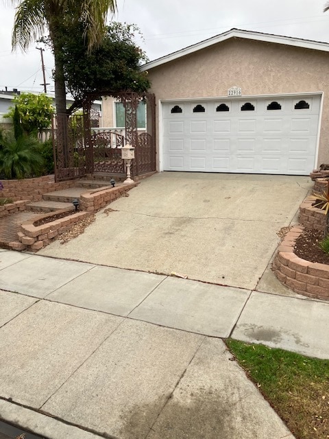 22916 Anza Ave in Torrance, CA - Foto de edificio - Building Photo