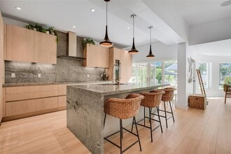 815 NE 76th St in Miami, FL - Building Photo - Building Photo