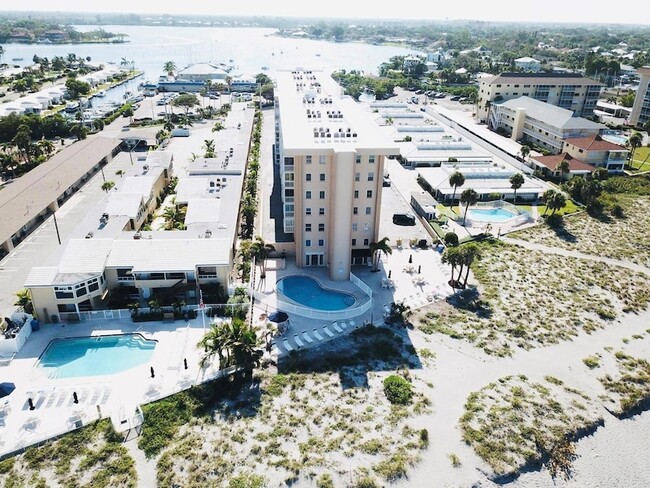 property at 1255 Tarpon Center Dr