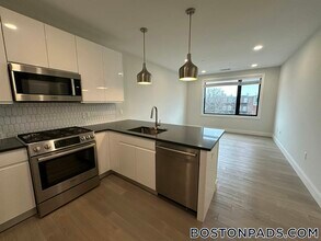 152 Liverpool St in Boston, MA - Building Photo - Building Photo