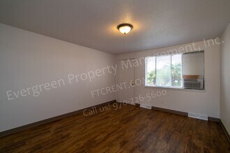 4912 S Iowa Ave in Loveland, CO - Building Photo - Building Photo