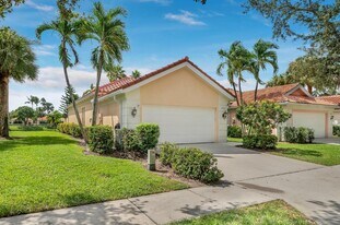 4784 Blossom Dr in Delray Beach, FL - Building Photo