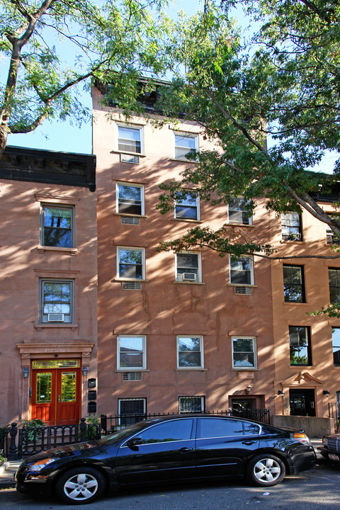 347 Pacific St in Brooklyn, NY - Building Photo