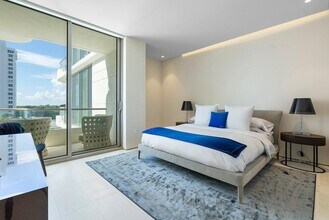 200 Arkona Ct in West Palm Beach, FL - Building Photo - Building Photo