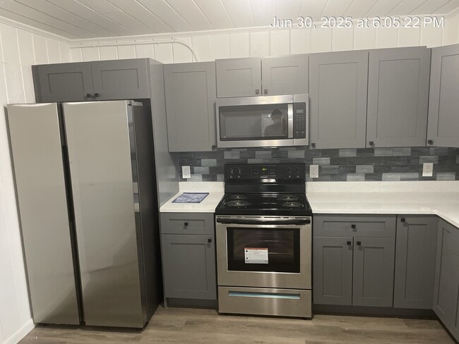 4000 Greenwood Ave, Unit Unity 2