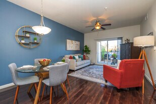 San Isidro - Washer/Dryer Included in Santa Fe, NM - Building Photo