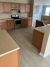 207 Millbury Ct in Madison, AL - Foto de edificio - Building Photo
