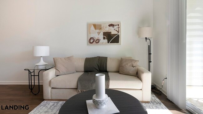 515 Corso Ln, Unit 889