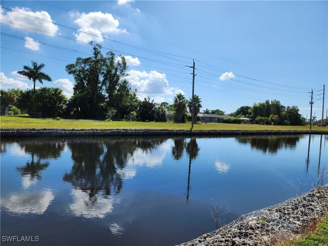 property at 300 Valley Stream Dr