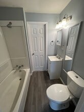 510 W 5th St in Benton, IL - Building Photo - Building Photo