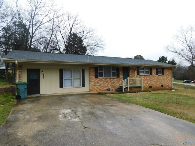 3104 Cumbres Cir NW in Huntsville, AL - Building Photo - Building Photo