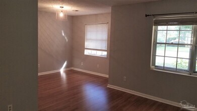 4170 Capri Dr in Pensacola, FL - Building Photo - Building Photo