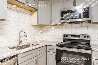 1031 Circle Dr-Unit -B in Angier, NC - Building Photo - Building Photo