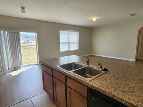 1738 Savannah Ln in Port Orange, FL - Building Photo - Building Photo