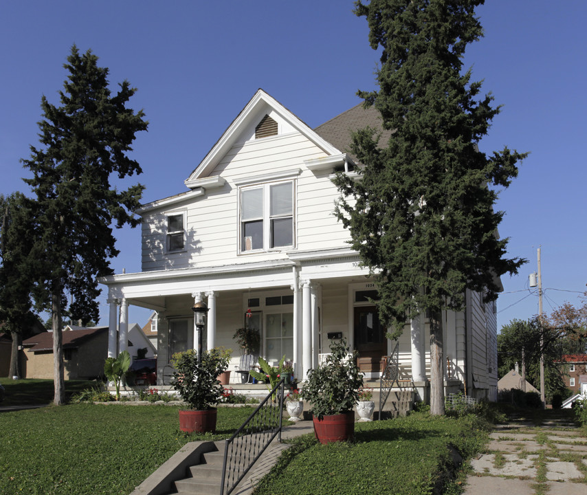 1034 S 30th Ave in Omaha, NE - Foto de edificio