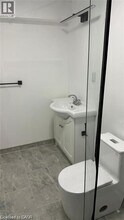 402 Bamberg Crescent in Waterloo, ON - Building Photo - Building Photo