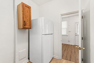 1945 Cooper St in Deptford, NJ - Building Photo - Building Photo