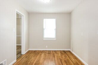 2804 N Moreland Ave in Indianapolis, IN - Building Photo - Building Photo
