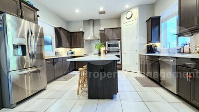 6513 E Rose Marie Ln in Phoenix, AZ - Building Photo - Building Photo