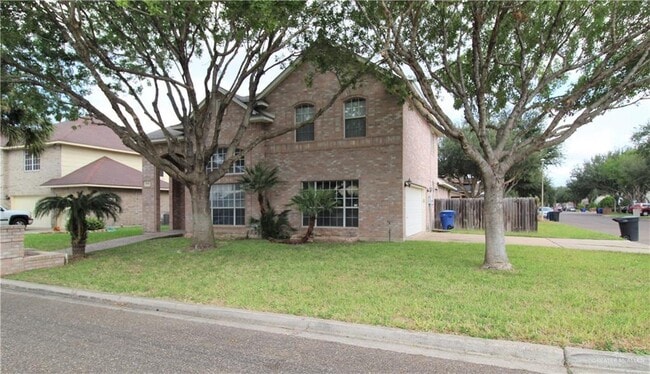 25 N 22nd St in McAllen, TX - Building Photo - Building Photo
