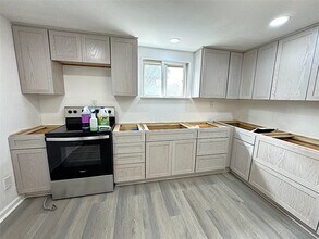 609 N Nanticoke Ave in Endicott, NY - Building Photo - Building Photo