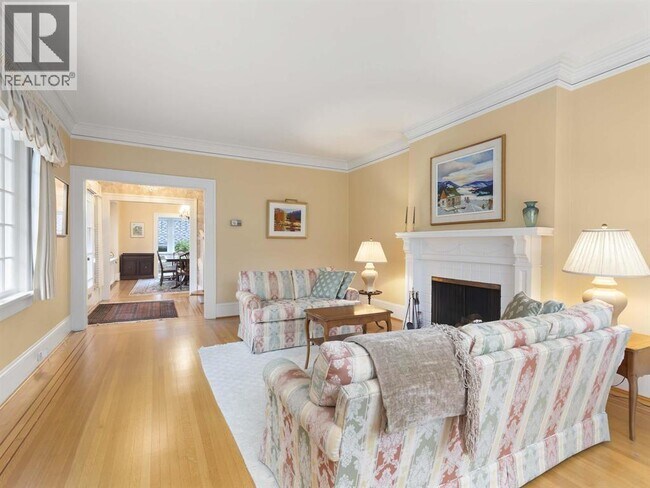 4XXX Marguerite St in Vancouver, BC - Building Photo - Building Photo