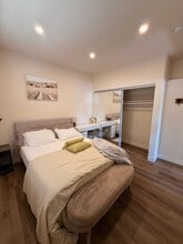 3625 Lyon Ave in Oakland, CA - Building Photo - Building Photo