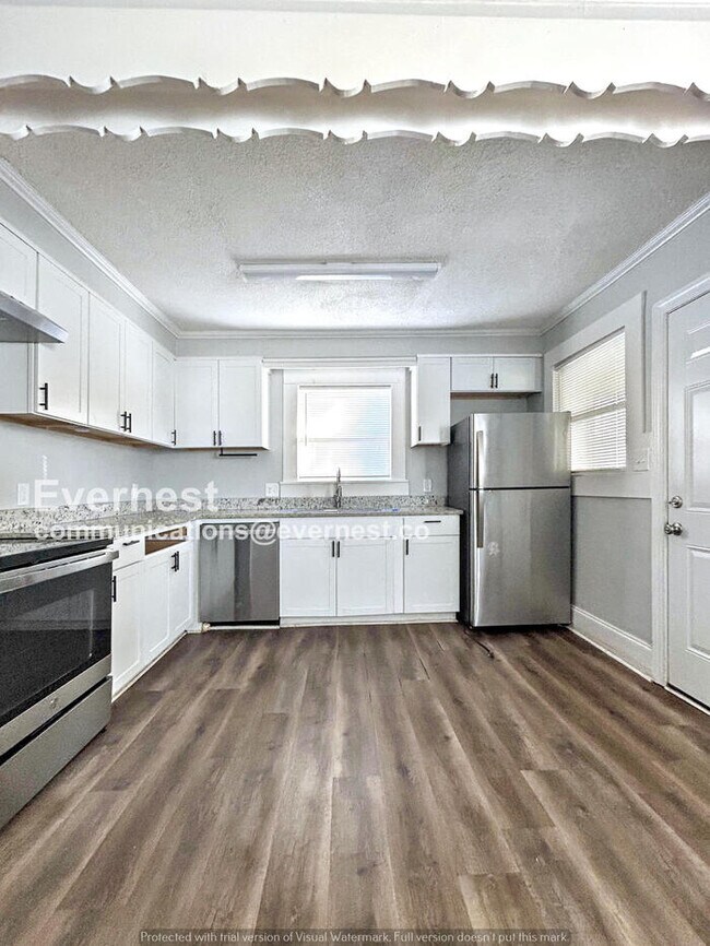 8825 McClure Cir in Charlotte, NC - Building Photo - Building Photo