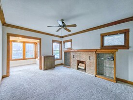 3338 W Cullom Ave in Chicago, IL - Building Photo