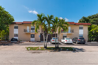 2022 Adams St in Hollywood, FL - Building Photo - Building Photo