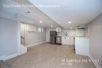 28 Garfield Av N in Hamilton, ON - Building Photo - Building Photo