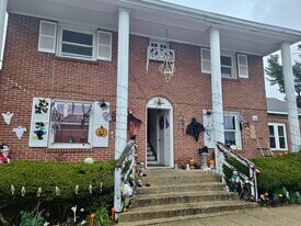 409 Cedar St in Niles, MI - Building Photo