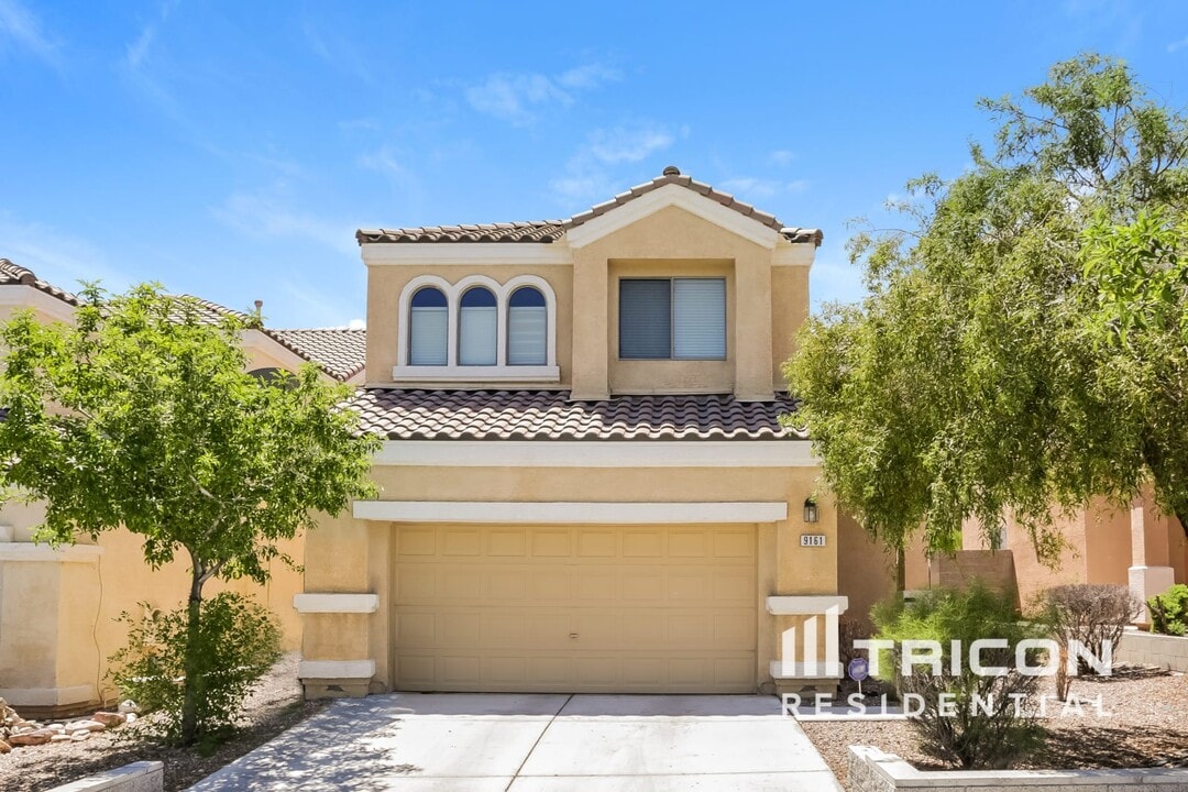 9161 Dorrell Ln in Las Vegas, NV - Building Photo