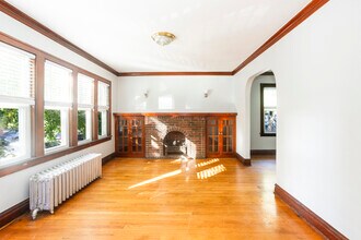 2152 W Webster Ave in Chicago, IL - Foto de edificio - Building Photo