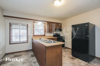 311 N Boehning St in Indianapolis, IN - Foto de edificio - Building Photo