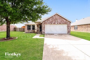 1401 Krista Dr in Burleson, TX - Building Photo