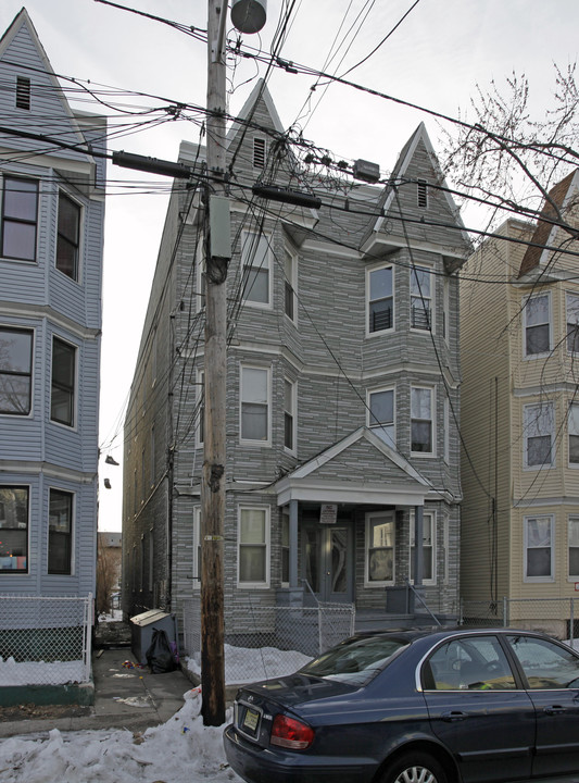 71 Clarke Ave in Jersey City, NJ - Building Photo