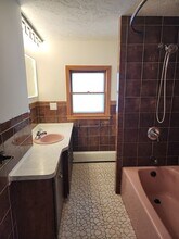 586 Franklin St in Worcester, MA - Building Photo - Building Photo